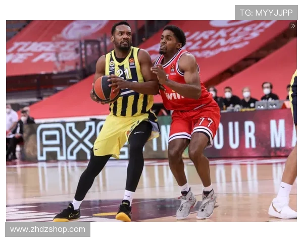 费内巴切阵容深度分析:多线作战下的轮换实力与竞争力增强 费内巴切阵容深度分析:多线作战下的轮换实力与竞争力增强