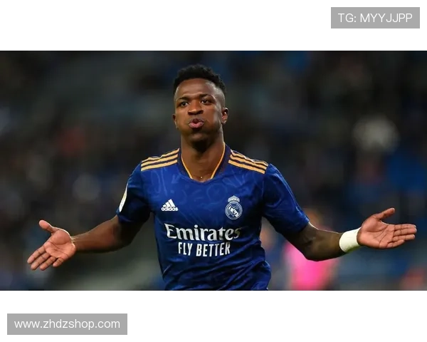 维尼修斯与同期边锋新星对比：谁是未来第一人